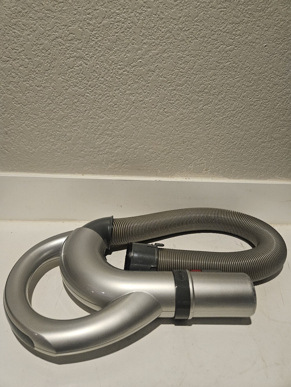 Shark Navigator Hose Handle with Shark Navigator Lift Away UV440